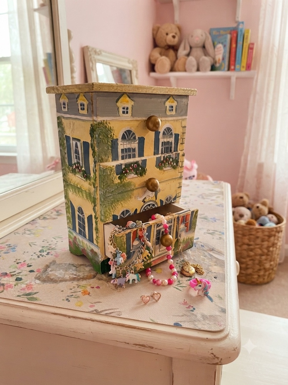 Delton Fine Collectibles wooden mini cottage drawer